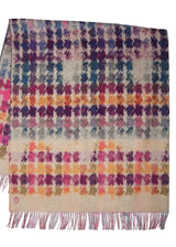 Distressed Houndstooth Throw