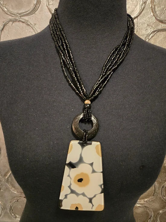 Dalia Necklace