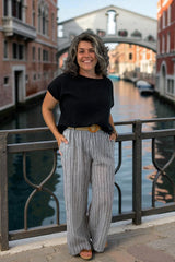 Corrie Simple Round Neck Top