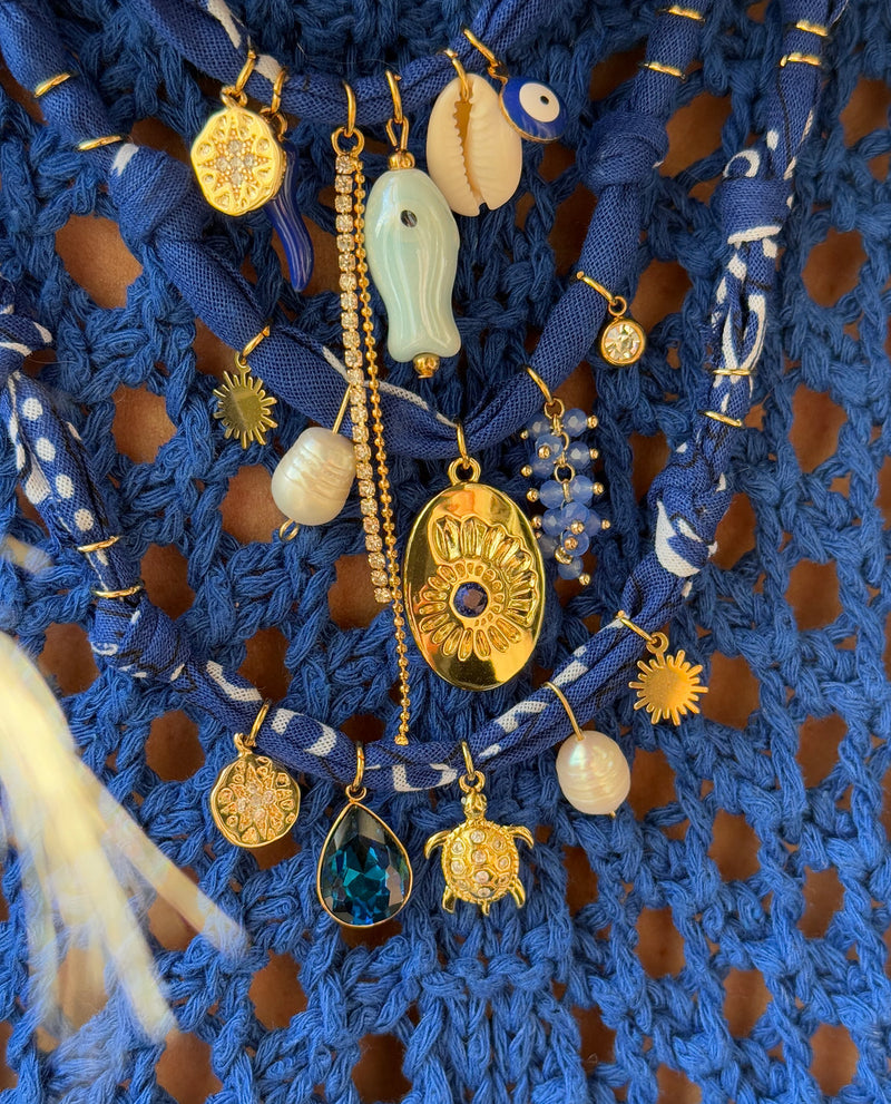Hydra Island Ultramarine Pearl Fish Necklace
