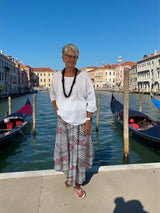 Flora Simple Round Neck Top