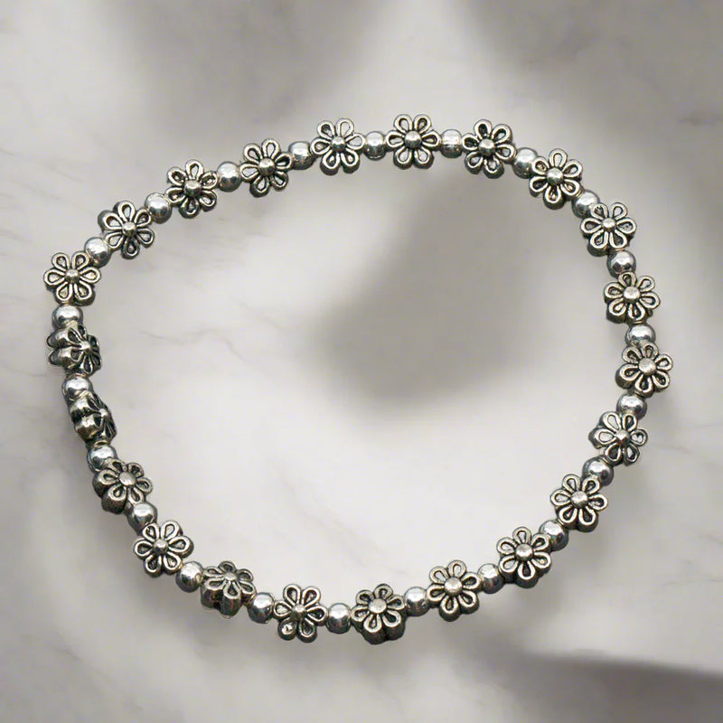 Elasticated Flower Bracelet Silver