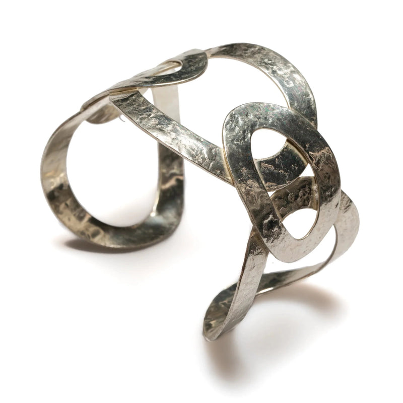 Oval Links Metal Cuff