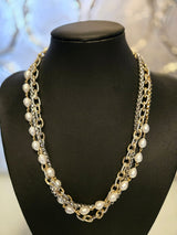 The Pearly Chain Necklace